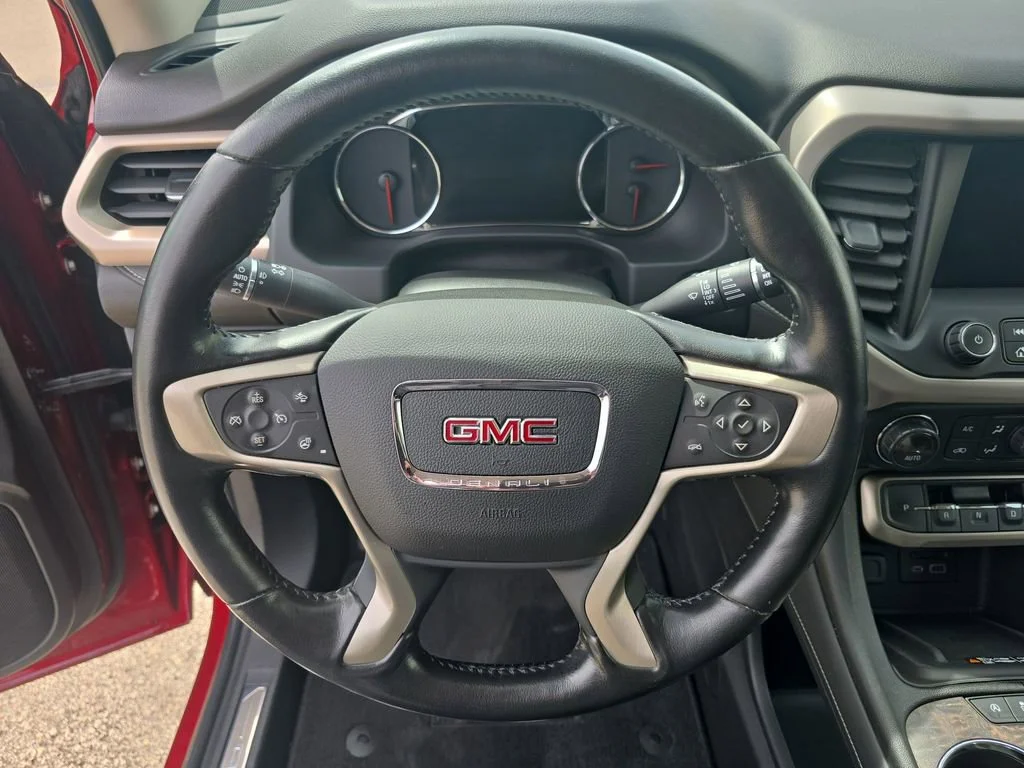 2020 GMC Acadia Denali - Photo 11