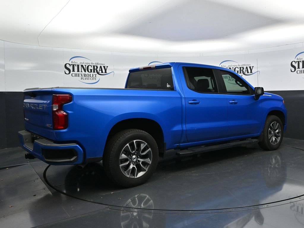 Used 2025 Riptide Blue Metallic Chevrolet RST image 7