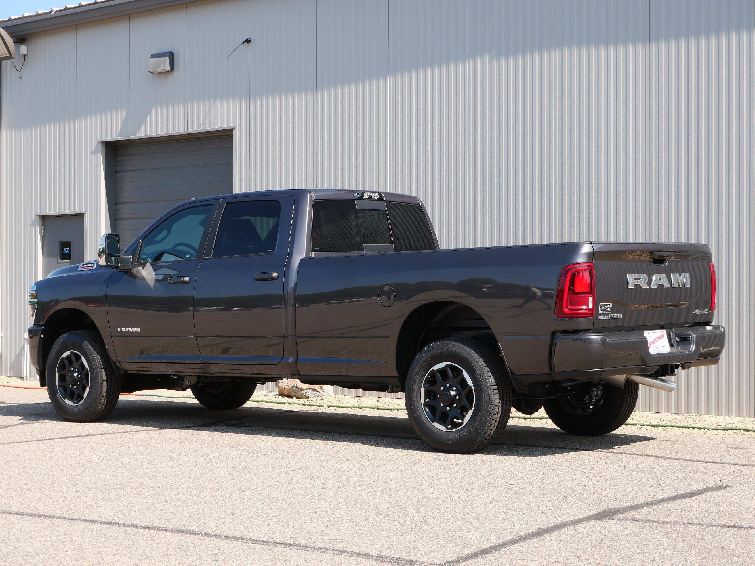New 2026 Granite Crystal Metallic Clear-Coat Exterior Paint RAM Laramie image 3