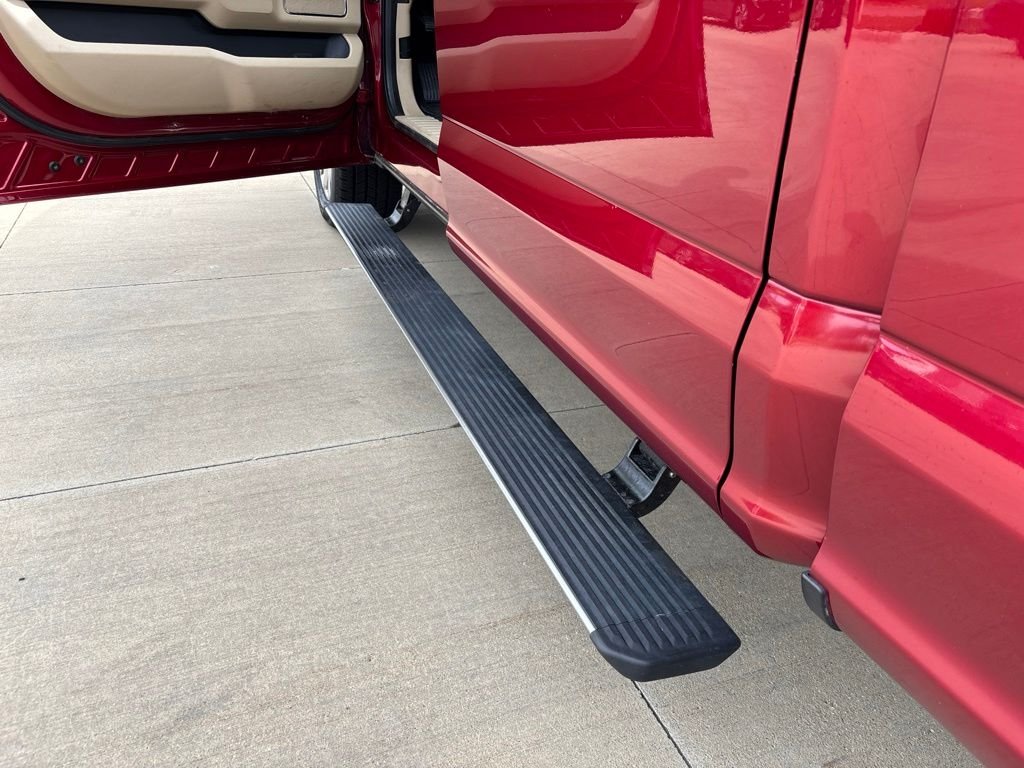Used 2017 Ruby Red Metallic Tinted Clearcoat Ford Lariat image 17