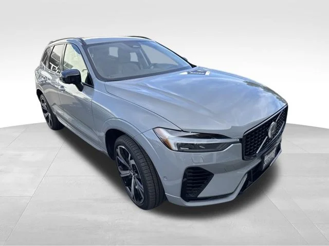 Used 2025 Gray Volvo T8 Ultra image 7