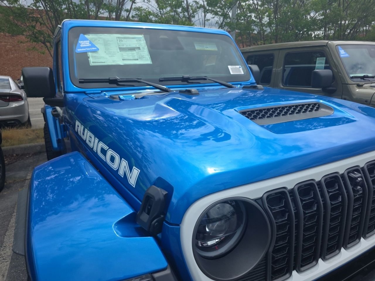 New 2026 Hydro Blue Pearl-Coat Exterior Paint Jeep Rubicon X image 26