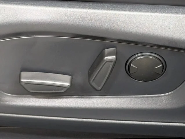 New 2026 Carbonized Gray Metallic Ford ST-Line image 39