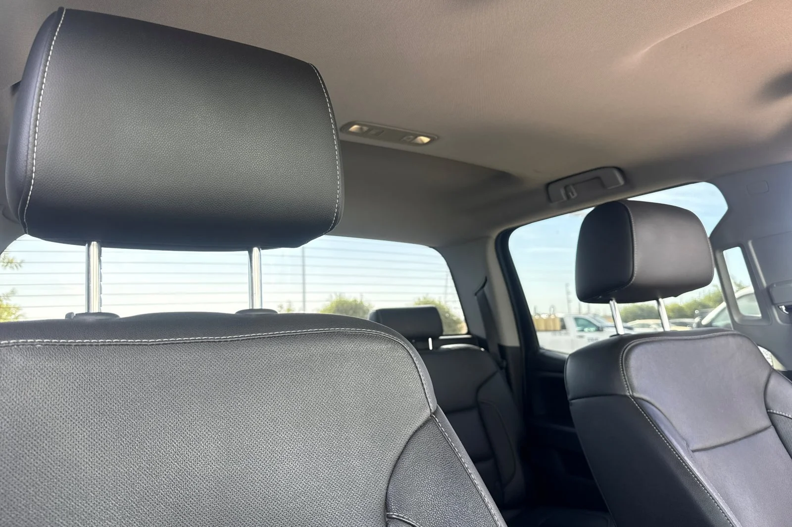 Used 2018 Gray GMC SLT image 14