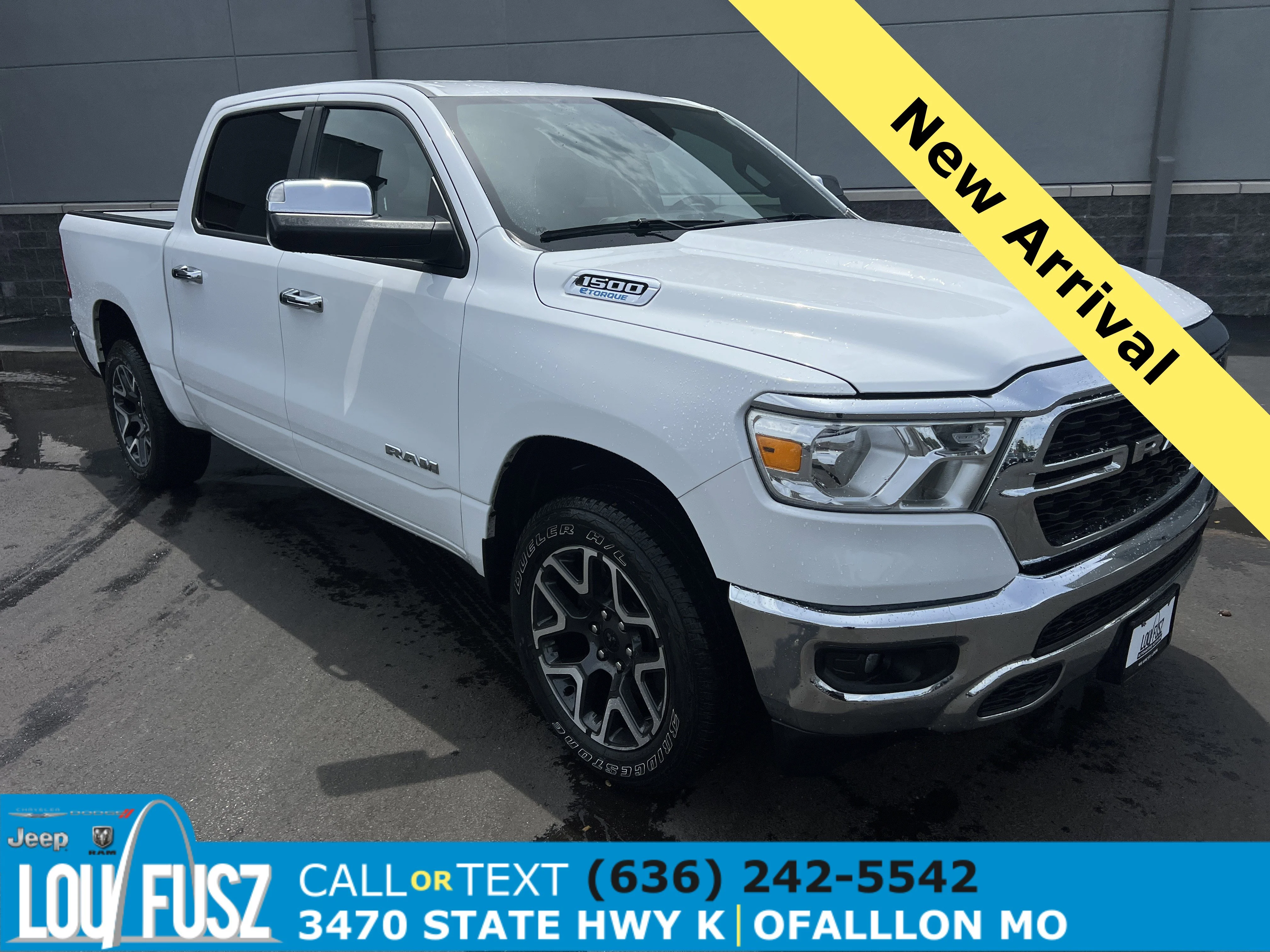 2023 RAM 1500 Big Horn/Lone Star 4x4 Crew Cab 5'7's photo