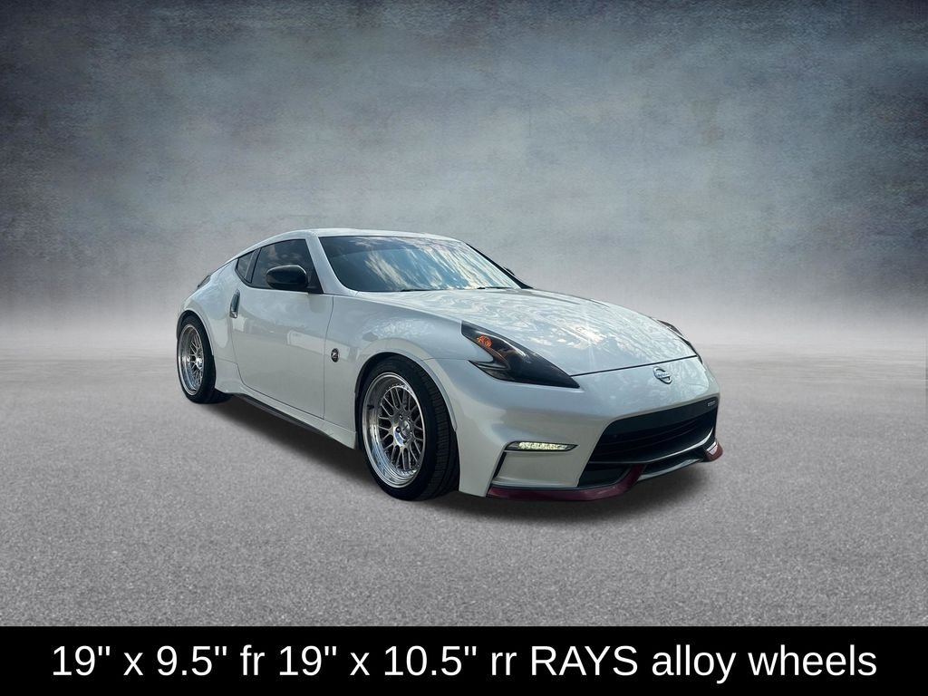 Used 2019 Pearl White Nissan Nismo image 8