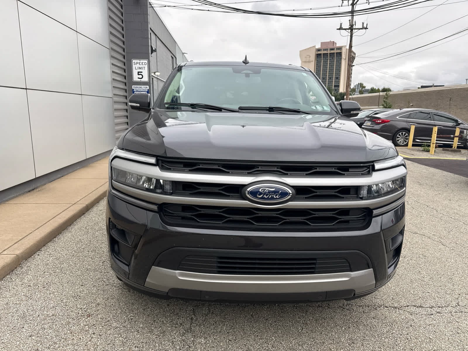 Used 2024 Dark Matter Gray Metallic Ford XLT image 2