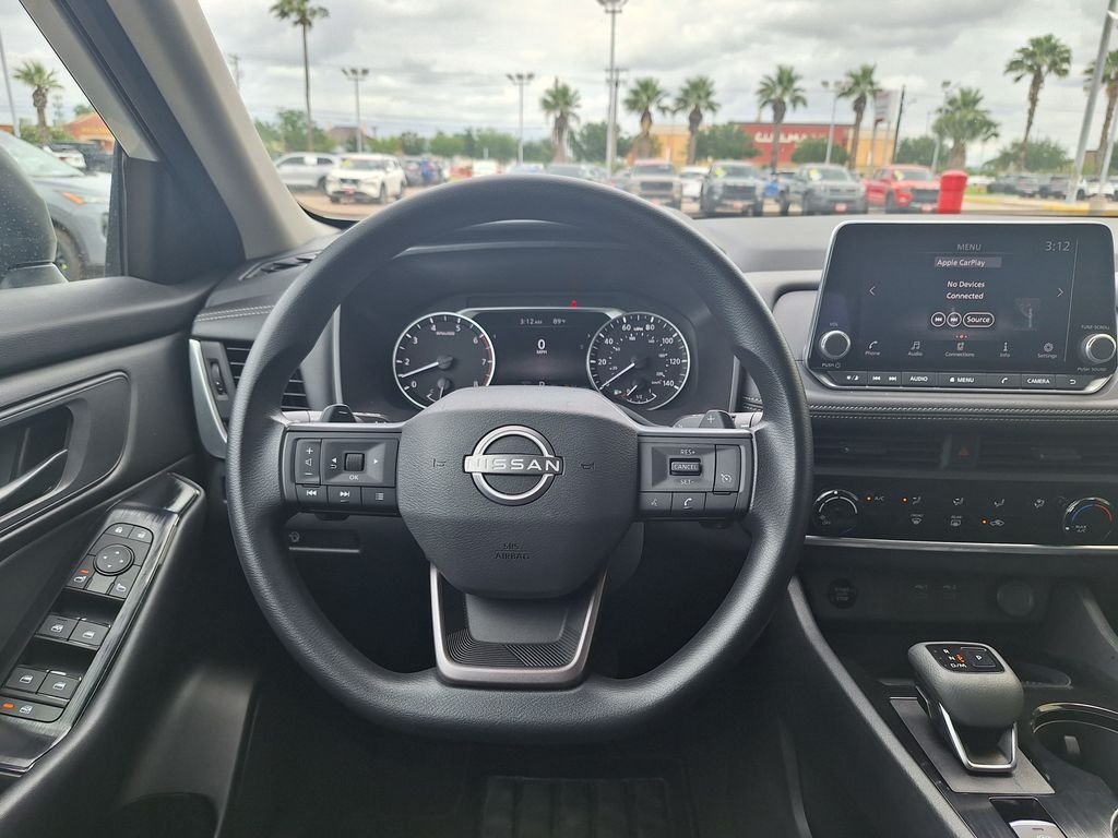 Used 2025 White Nissan S image 13