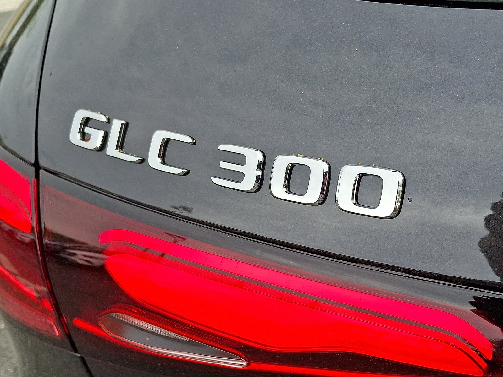 New 2026 Graphite Grey Metallic Mercedes-Benz GLC 300 image 17
