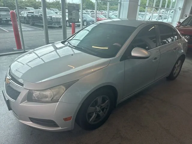Used 2011 SILVER ICE METALLIC Chevrolet LT w/1LT image 3