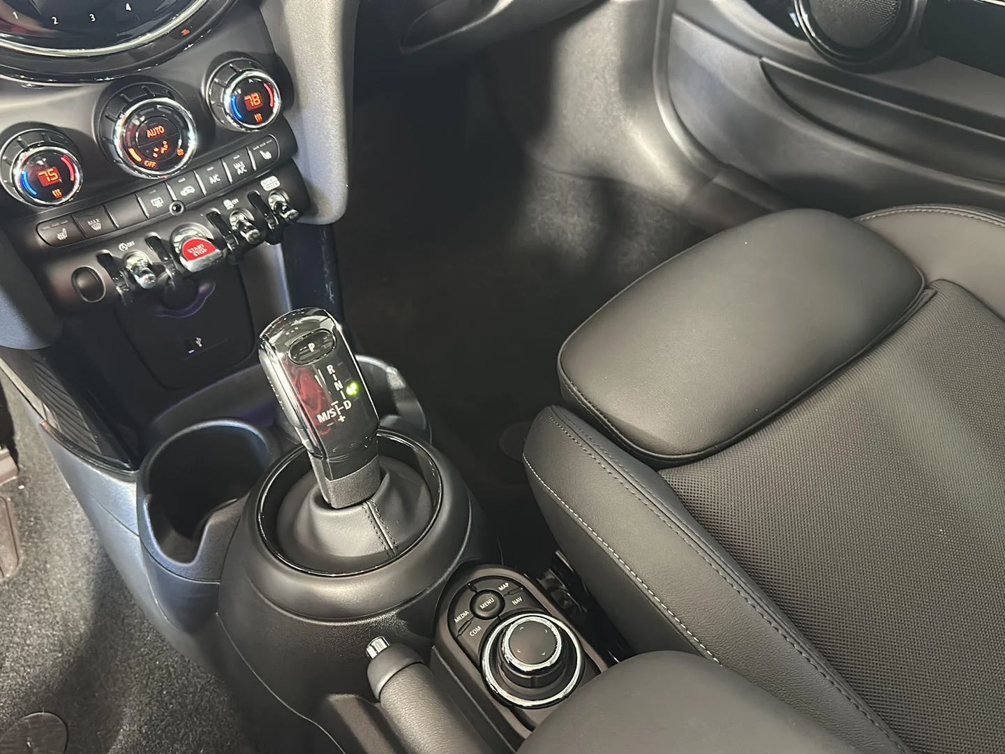 Used 2024 Rooftop Grey Metallic MINI Cooper S image 19