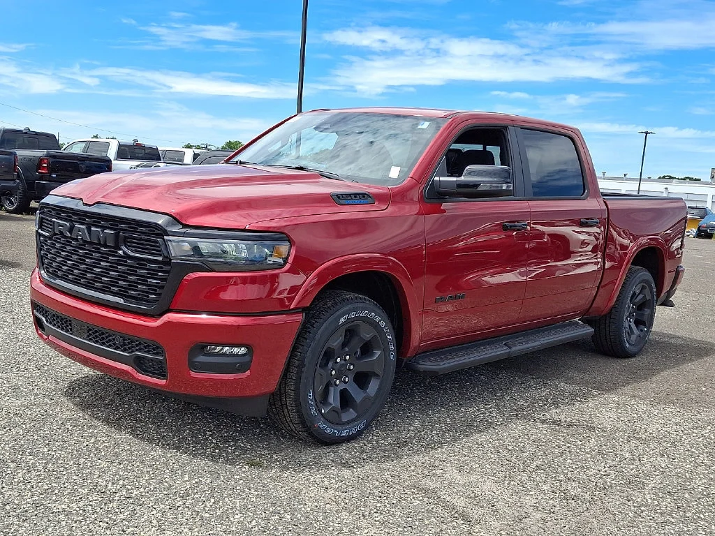 New 2026 Molten Red Pearl-Coat Exterior Paint RAM Big Horn image 4