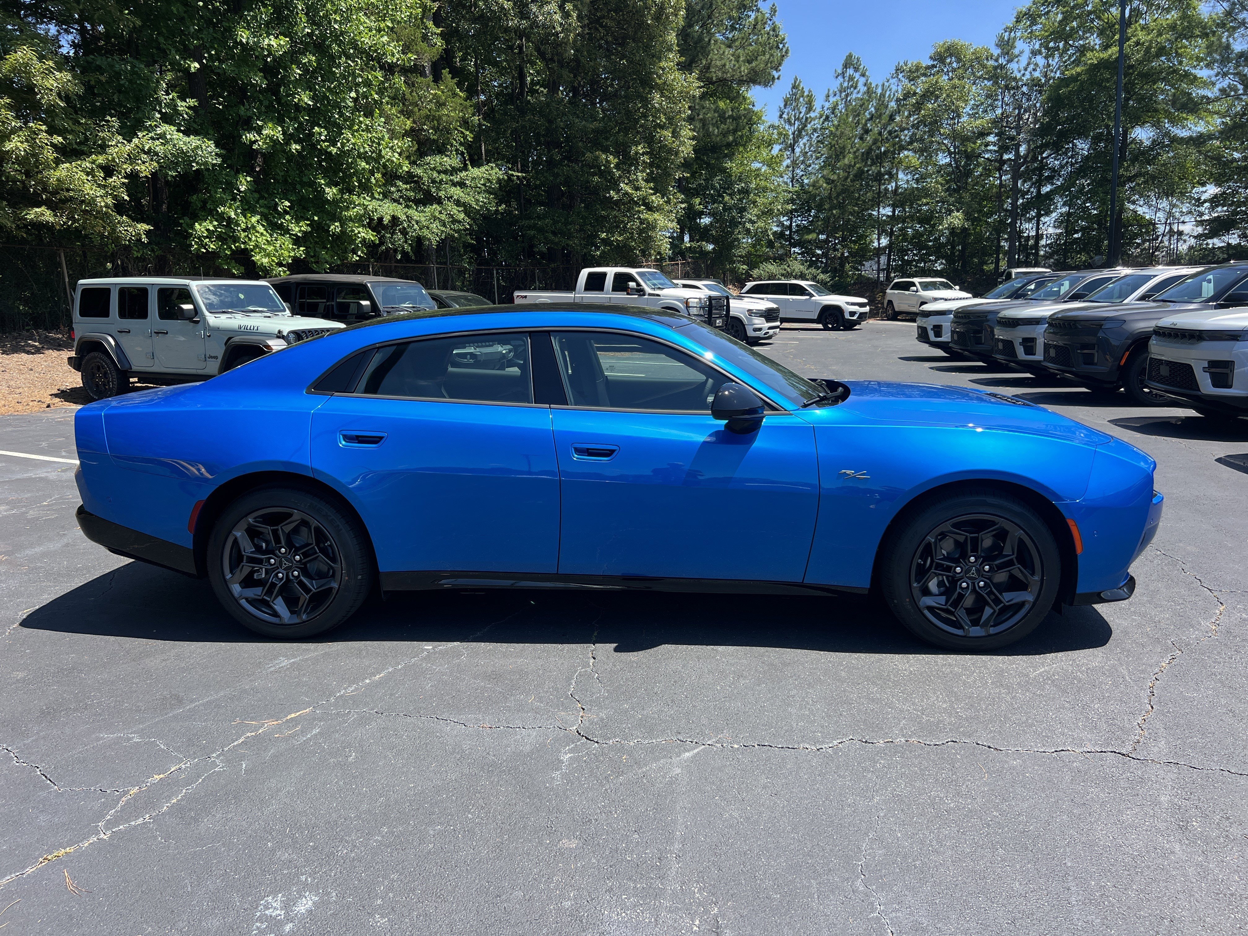 New 2026 Bludicrous Exterior Paint Dodge R/T image 9