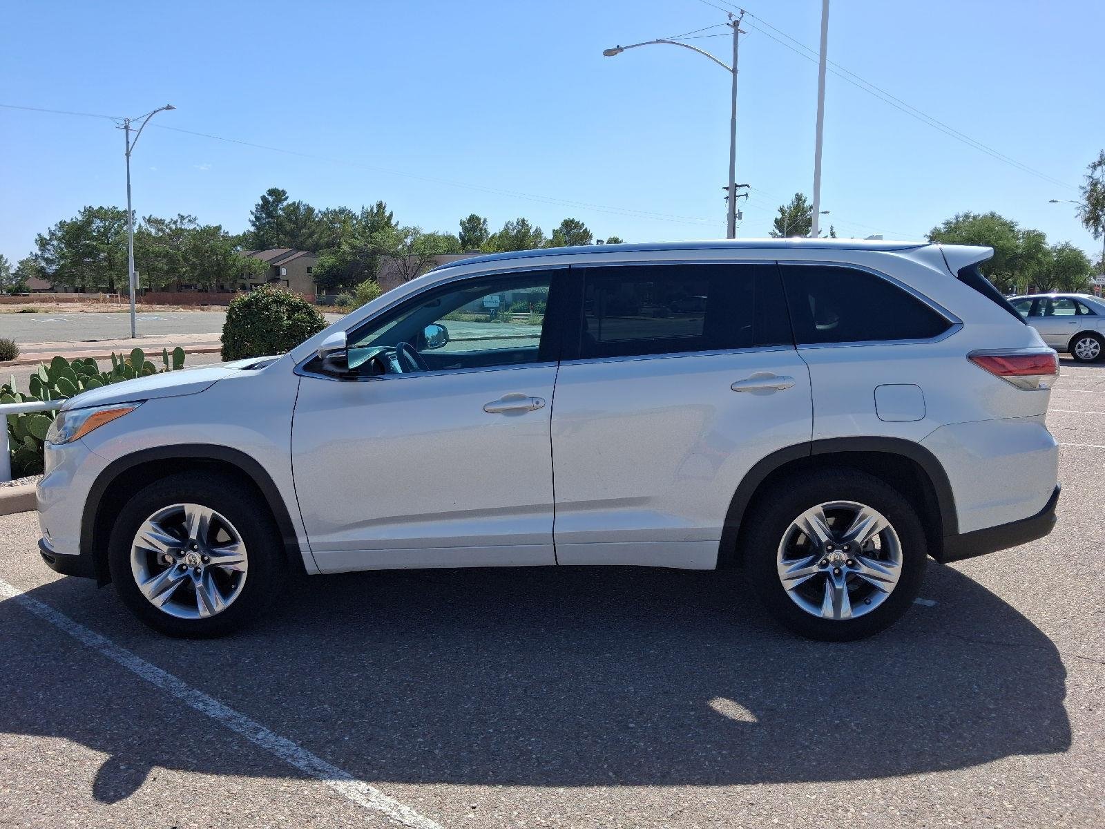 Used 2014 Toyota Highlander Limited with VIN 5TDYKRFH5ES023745 for sale in Sierra Vista, AZ