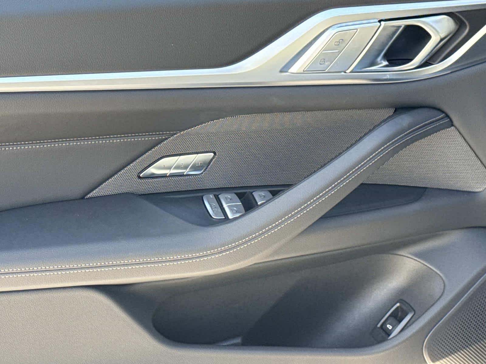 New 2026 Skyscraper Grey Metallic BMW xDrive40 image 27