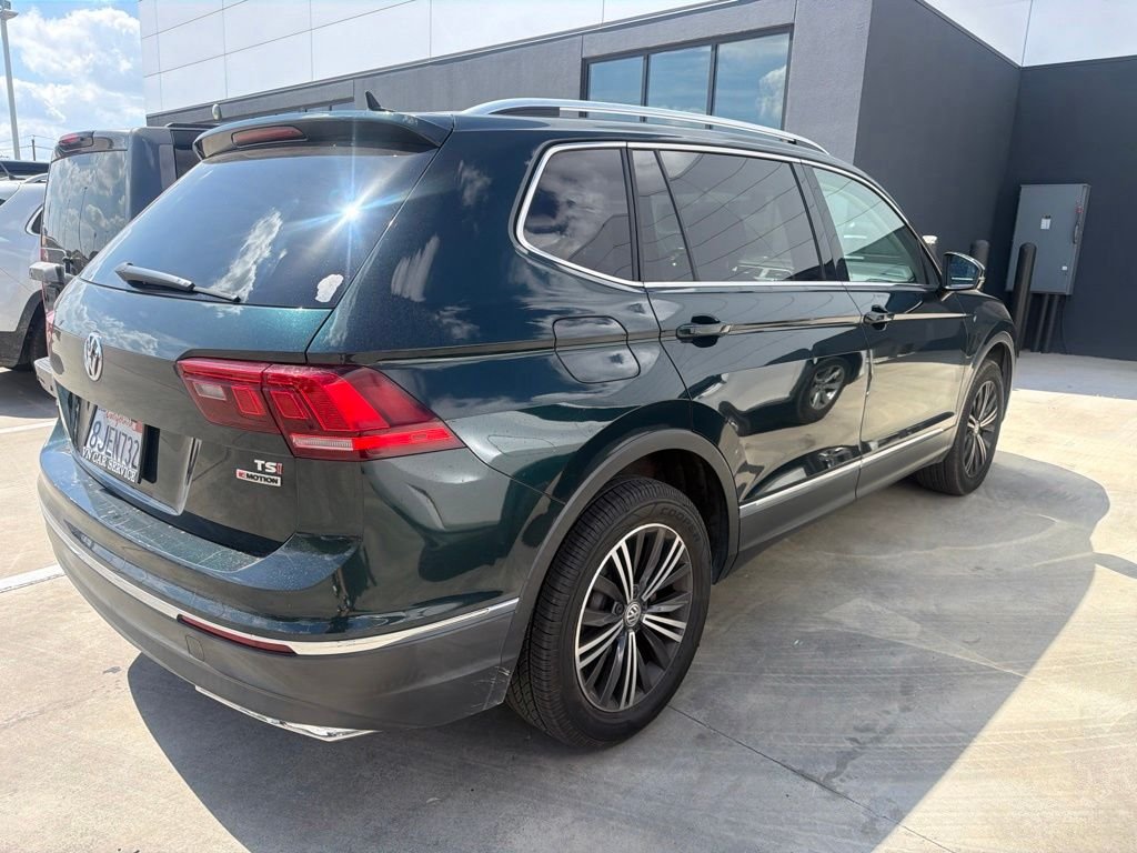 Used 2018 Green Volkswagen 2.0T SEL image 9
