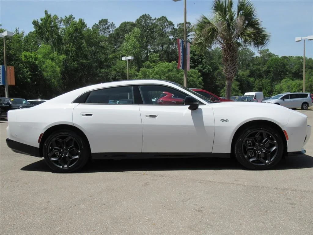 New 2026 White Knuckle Exterior Paint Dodge R/T image 2