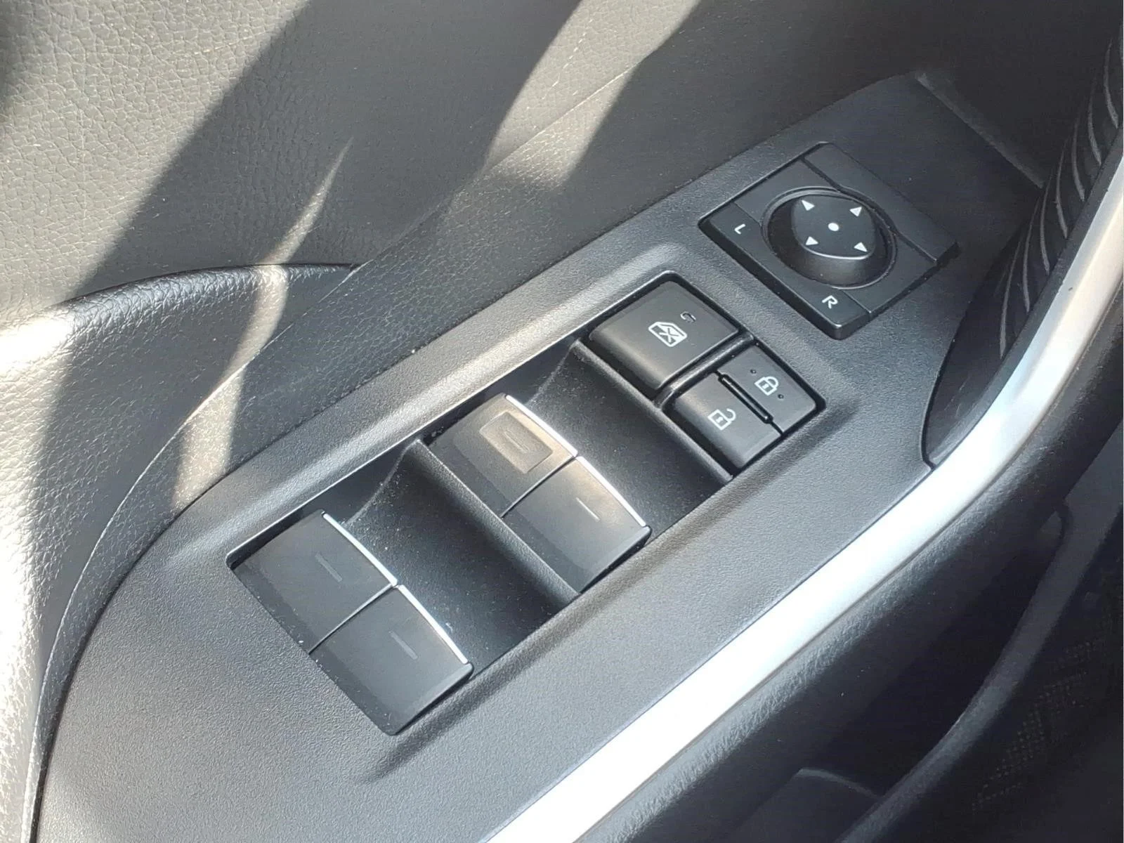 Used 2024 Gray Toyota XLE image 17