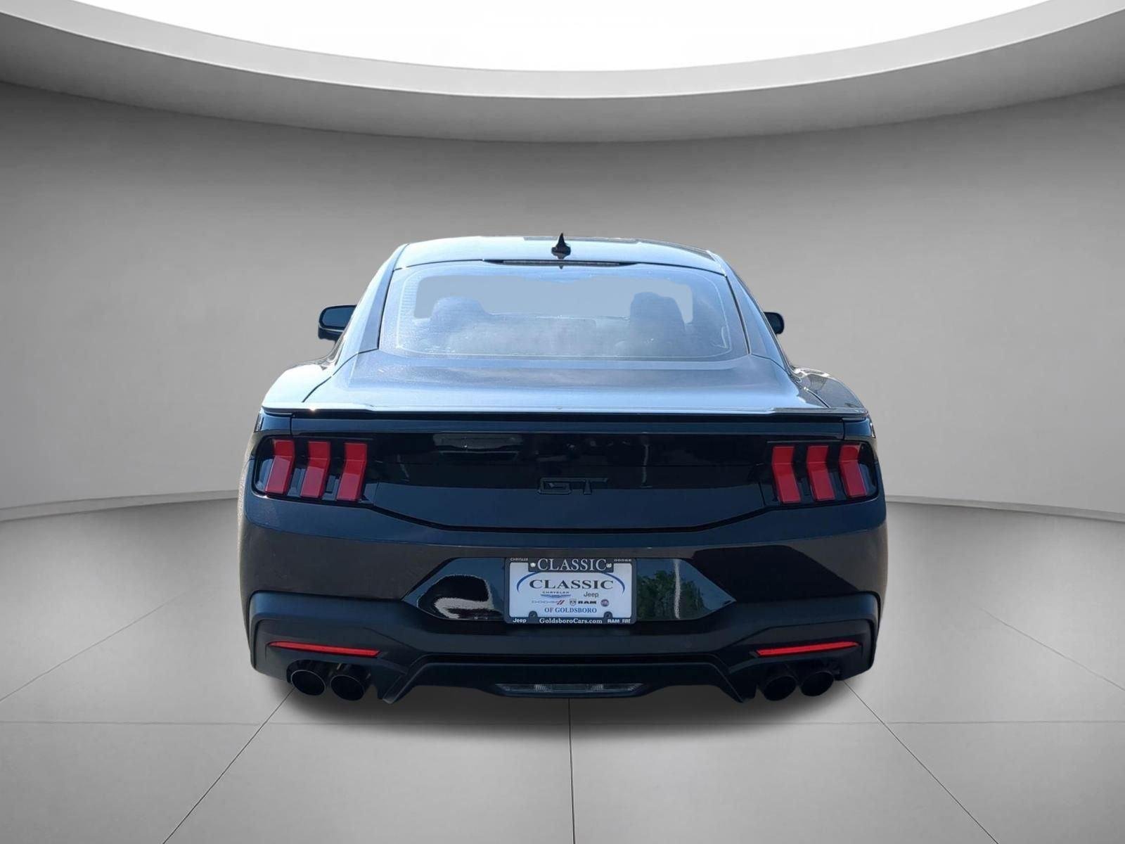 Used 2025 Shadow Black Ford GT Premium image 4