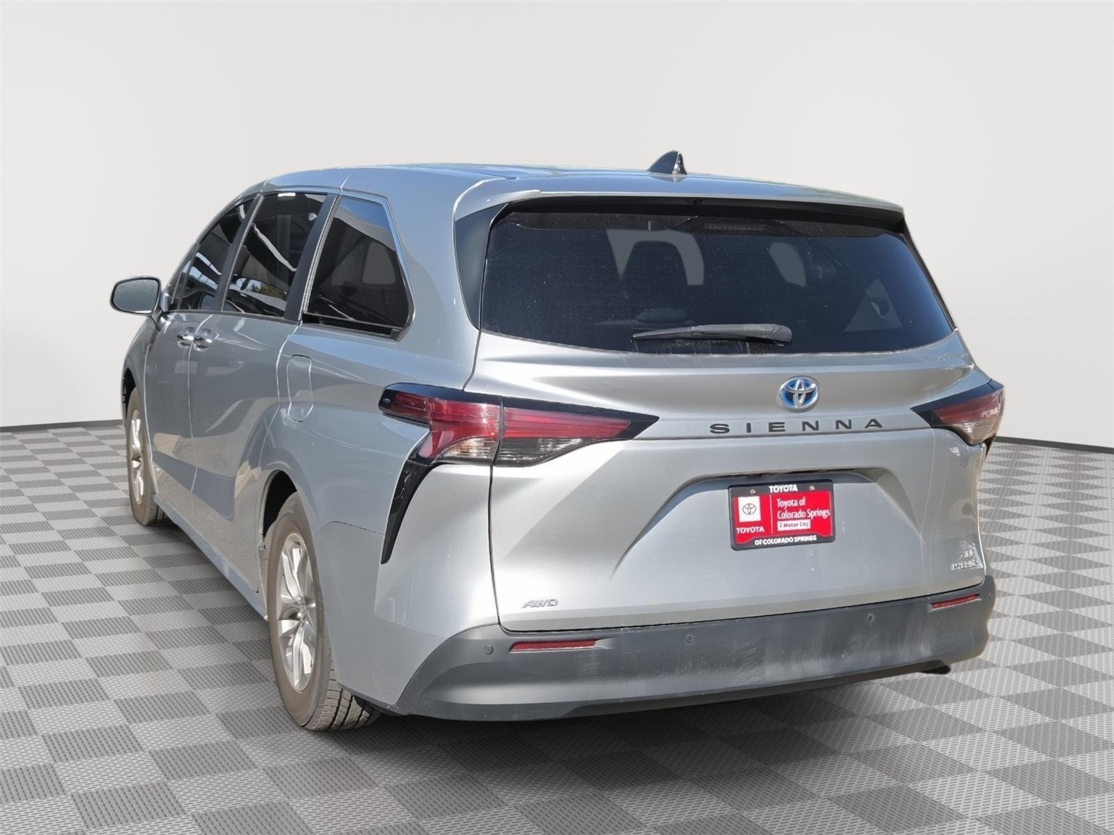 Used 2021 Celestial Silver Metallic Toyota XLE image 6