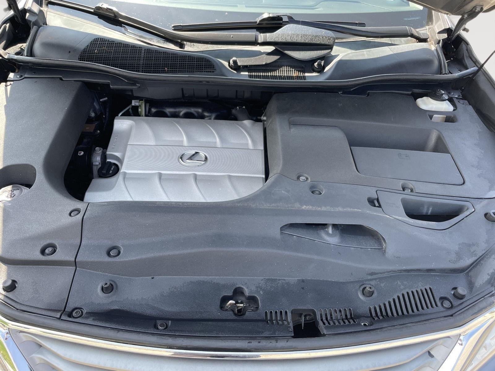Used 2014 Nebula Gray Pearl Lexus Base image 22