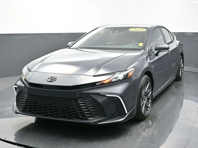Pre-Owned 2025 Toyota Camry SE
