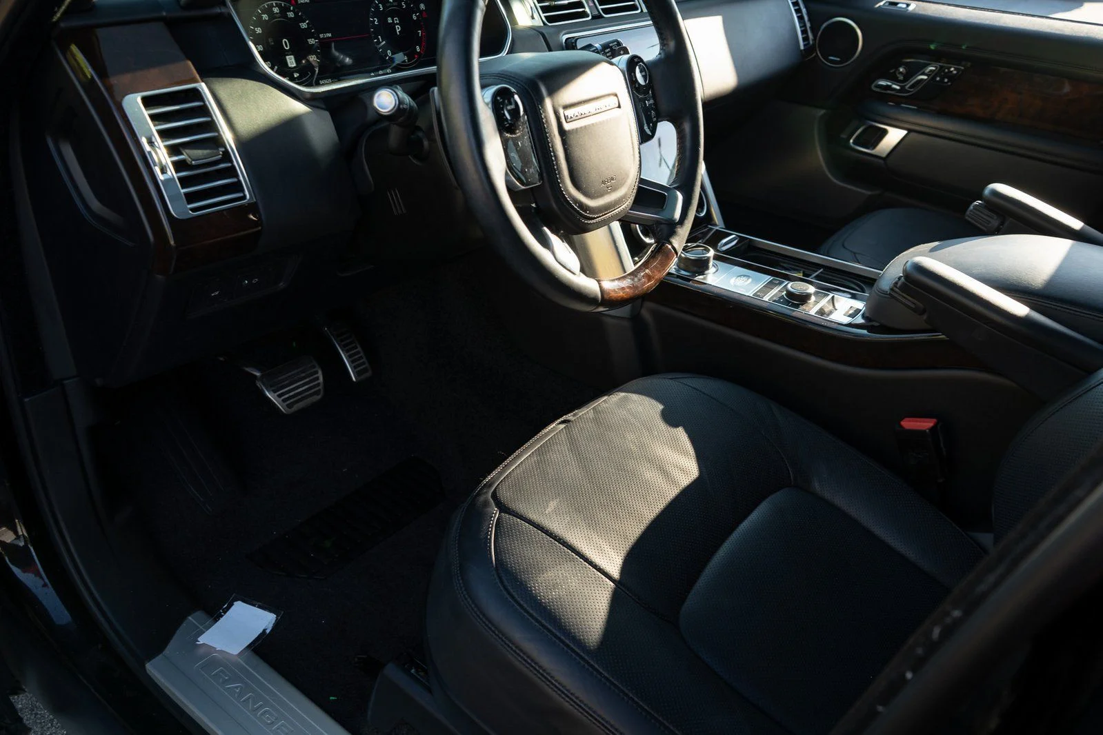 Used 2021  Land Rover Westminster image 27