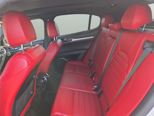 Used 2022 White Alfa Romeo Veloce image 35