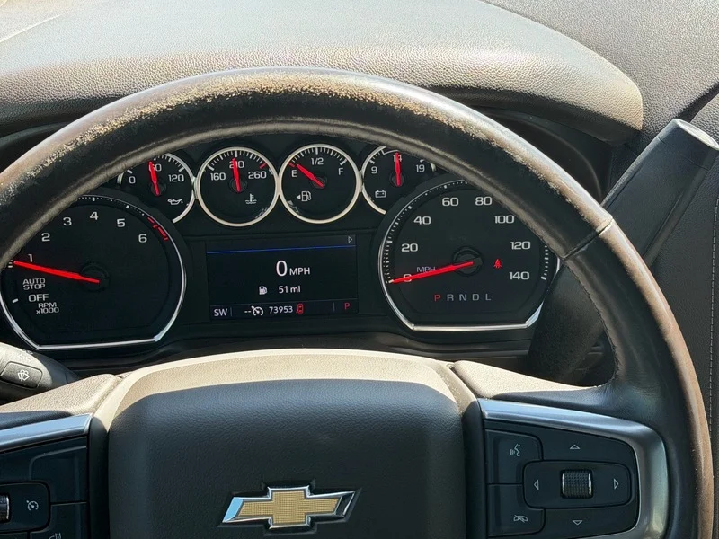 Used 2020 SUMMIT WHITE Chevrolet LT image 9