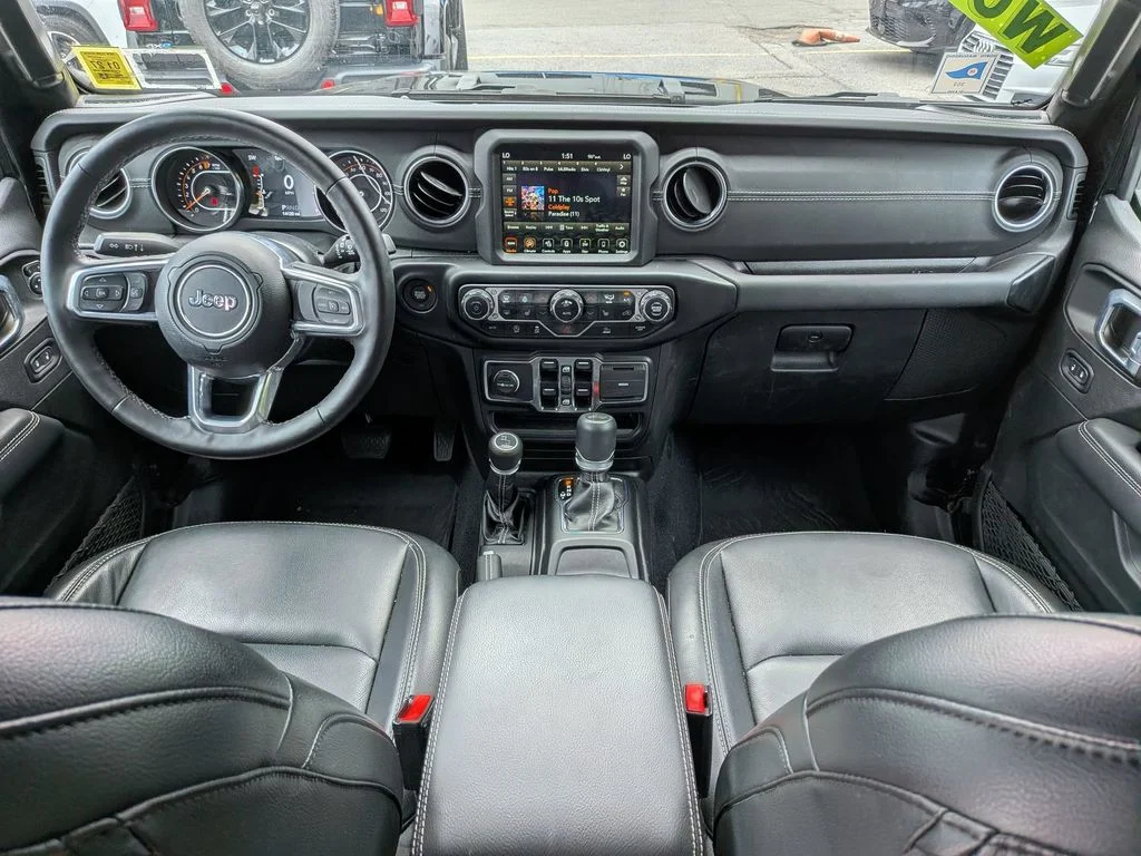 Used 2022 Black Jeep Unlimited Sahara image 23