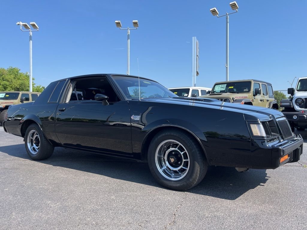 Used 1986 Black Buick Grand National image 40