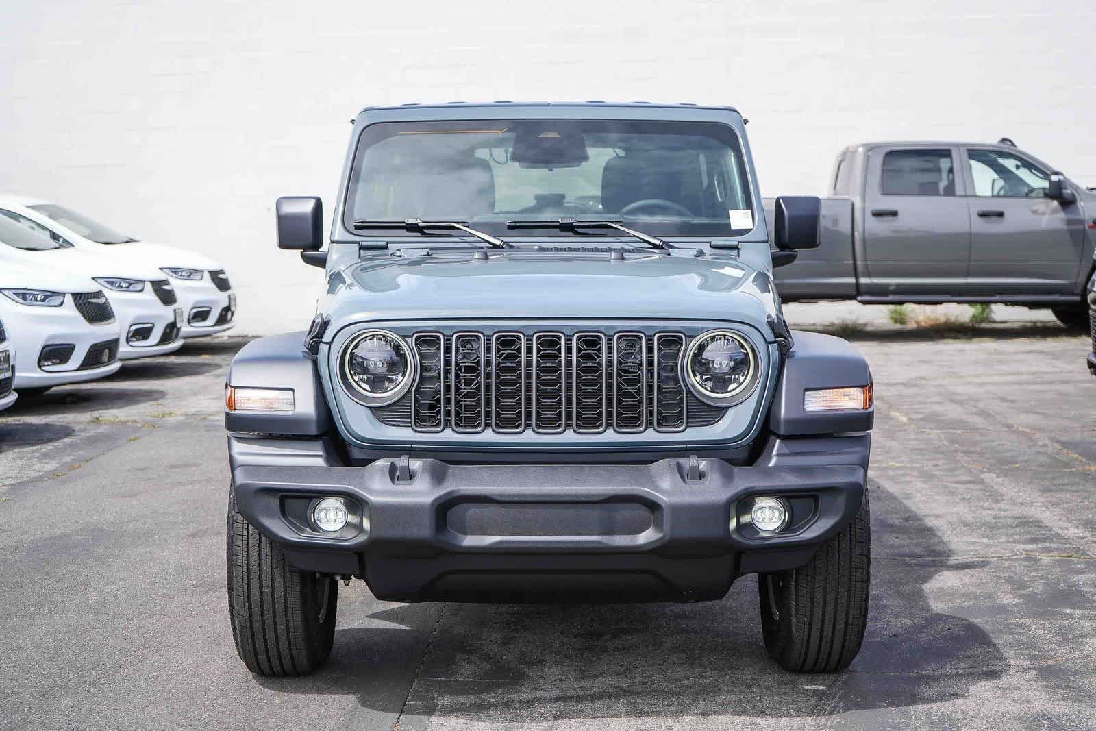 New 2026 Anvil Clear-Coat Exterior Paint Jeep Sport S image 2