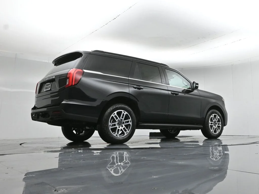 New 2026 Agate Black Metallic Ford Active image 50