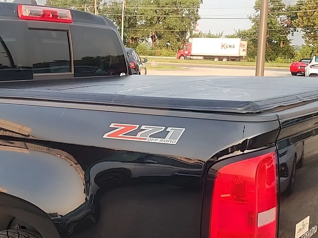 Used 2016 BLACK Chevrolet 4WD Z71 image 3