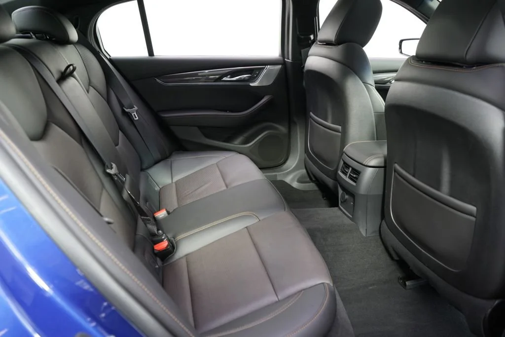 Used 2021 WAVE METALLIC Cadillac V-Series image 18