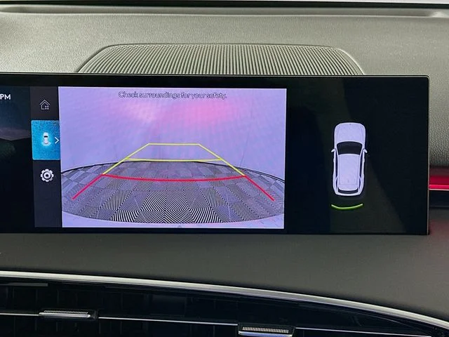 New 2026 White Genesis 2.5T image 18
