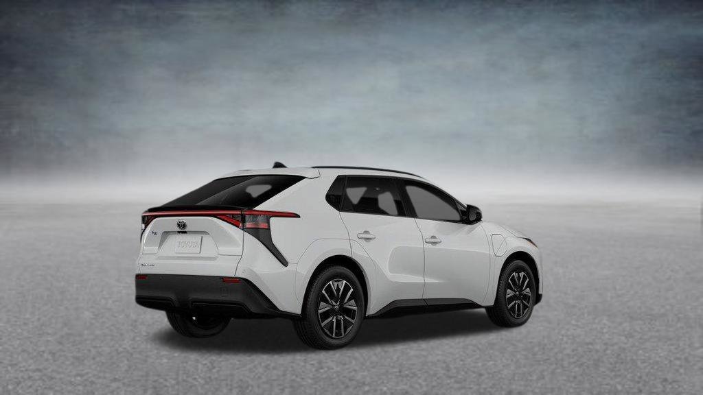 New 2026 Wind Chill Pearl <sup>1</sup> Toyota  XLE image 36