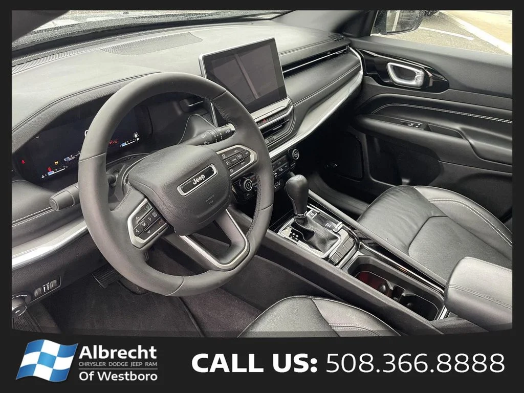 Used 2023 Silver Jeep Limited image 27