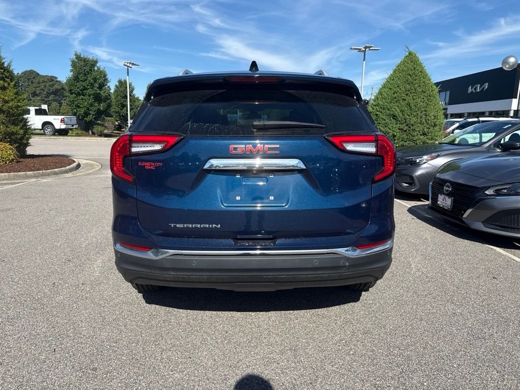 Used 2023 Blue GMC SLT image 4
