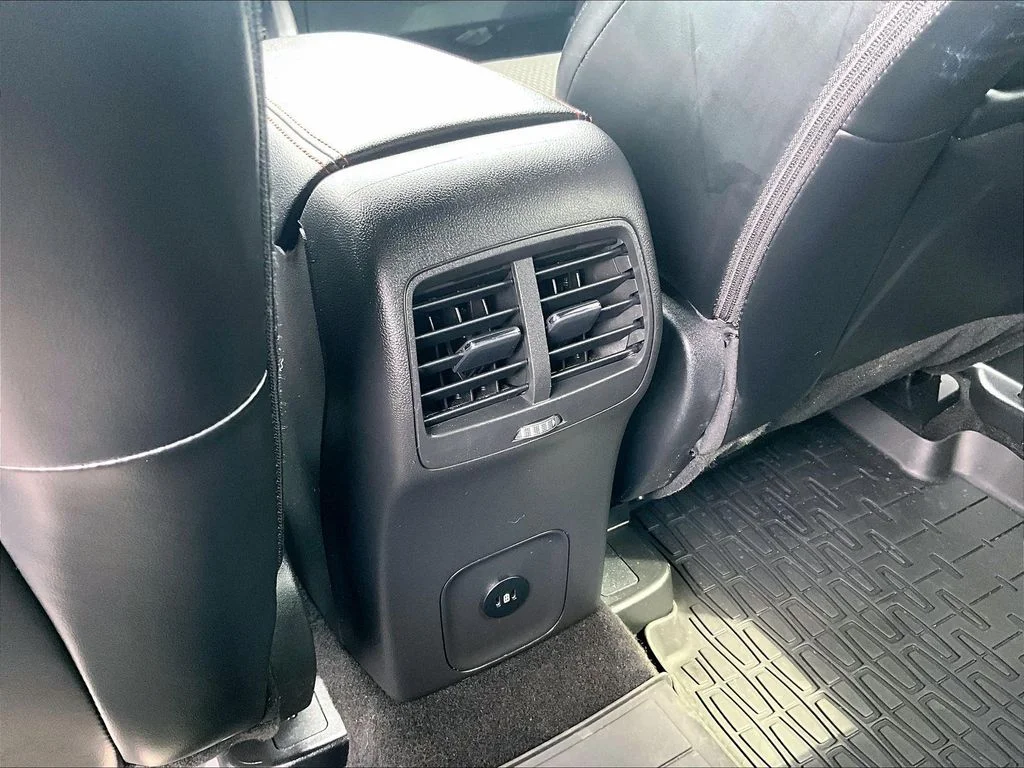 Used 2025 Gray Ford ST-Line Select image 32