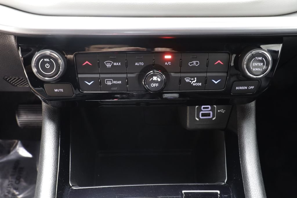 Used 2025 Black Jeep Limited image 11