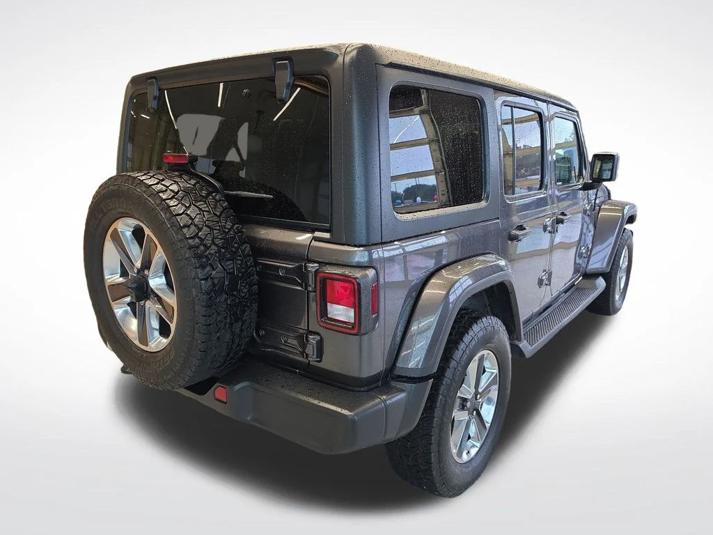 Used 2021 Gray Jeep Unlimited Sahara image 7