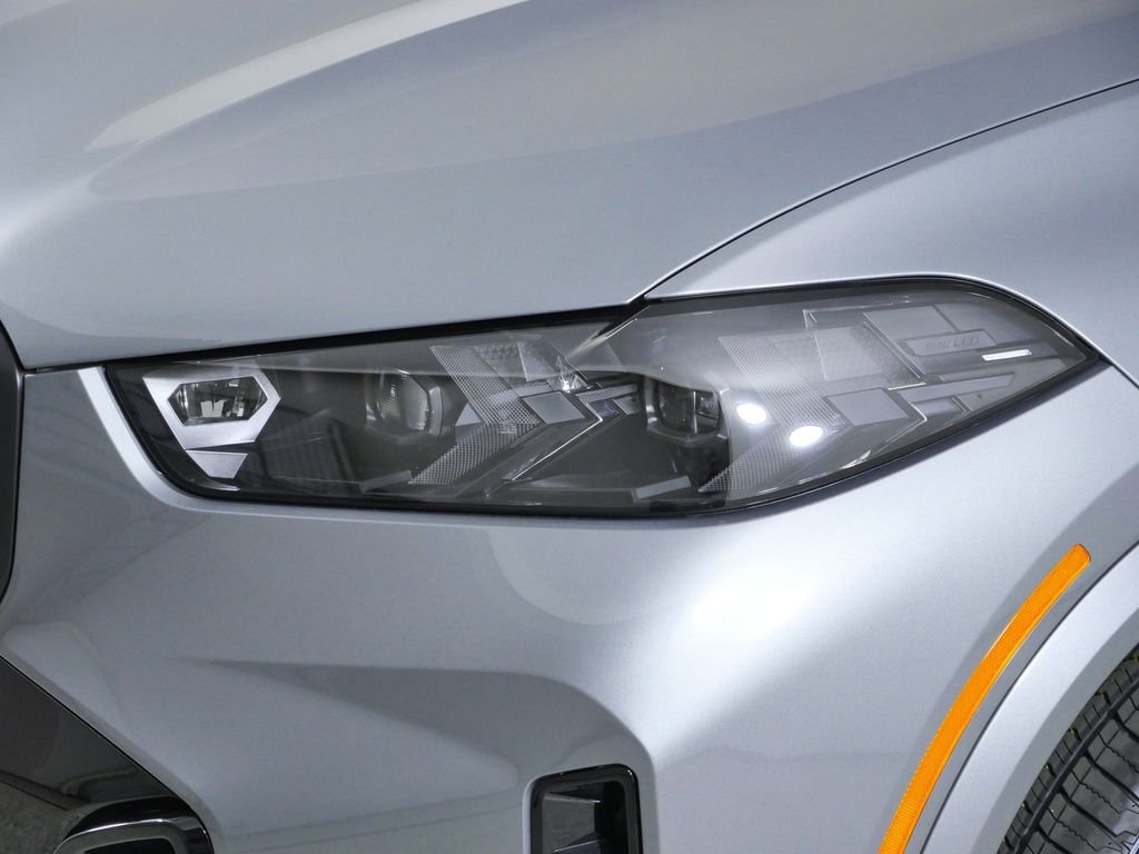 New 2026 Skyscraper Grey Metallic BMW xDrive40i image 3