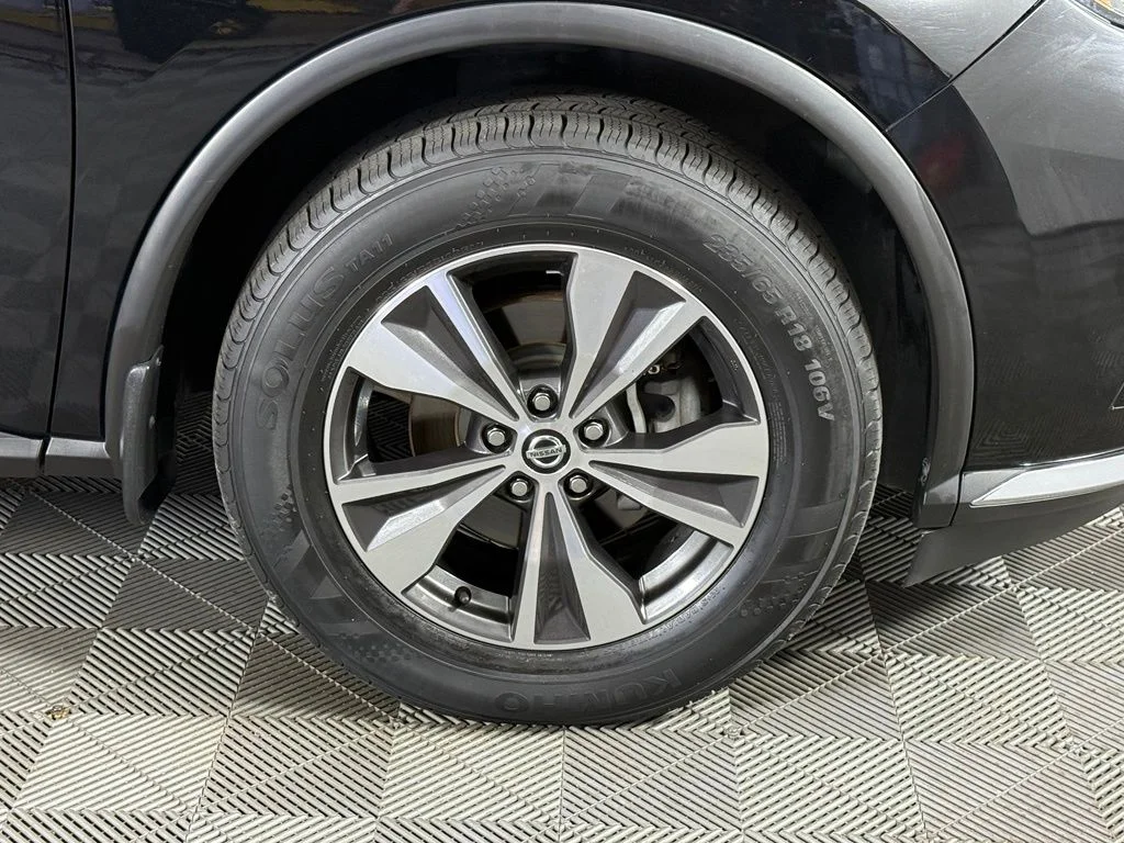 Used 2020 Black Nissan S image 11