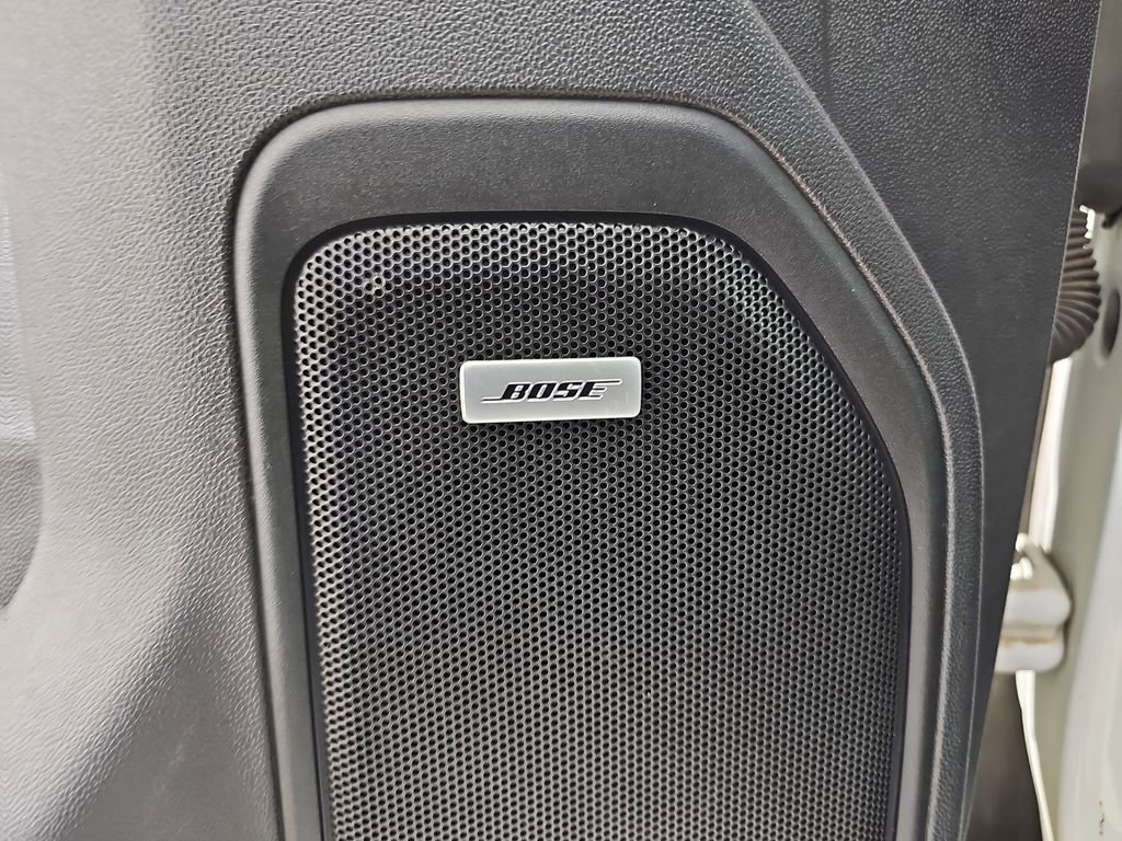 Used 2022 Summit White Chevrolet High Country image 34
