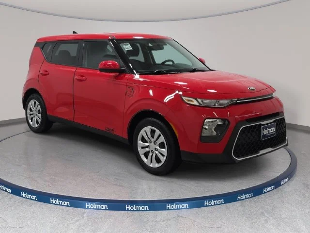 Certified Used 2021 Inferno Red Kia LX image 4