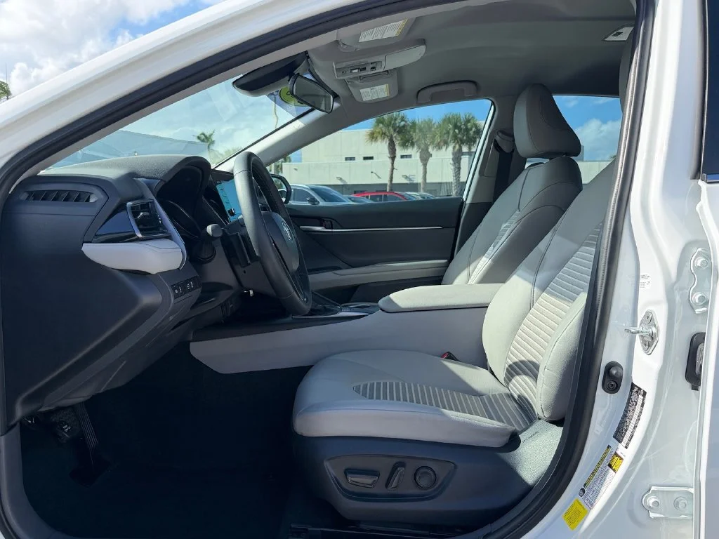 Used 2023 White Toyota SE image 10