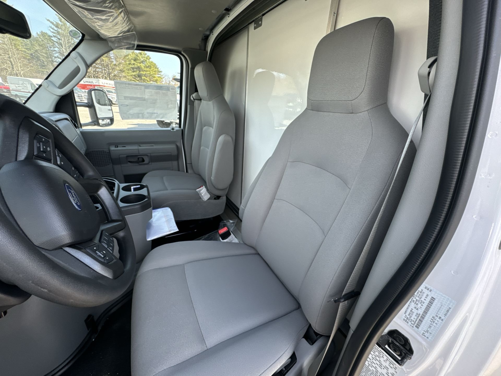 2026 Ford E-Series Cutaway Base - Photo 7