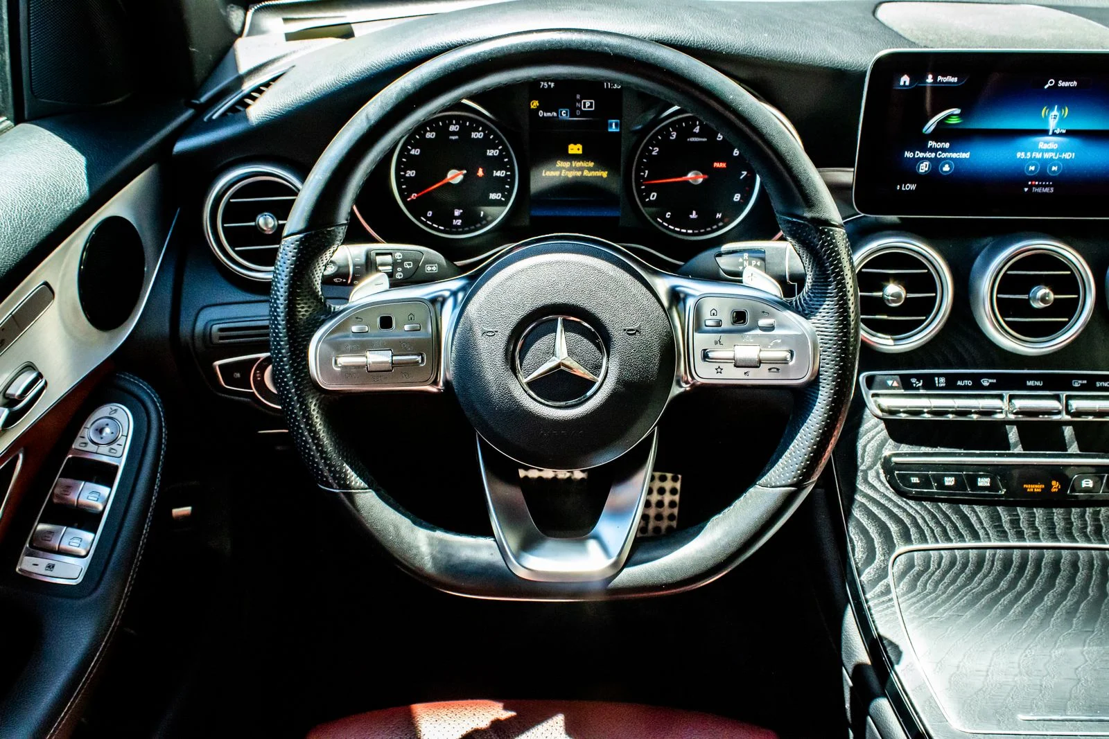 Used 2022  Mercedes-Benz GLC 300 image 17