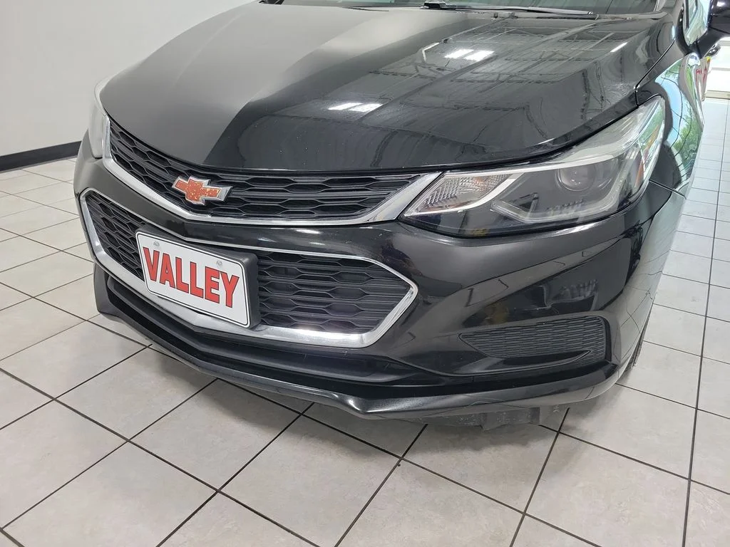 Used 2017 Black Chevrolet LT image 23
